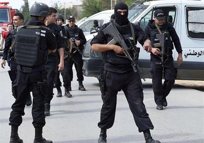السلطات التونسية تضبط إرهابيًا محكومًا عليه بـ40 سنة سجنًا