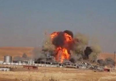قصف محطة غاز طبيعي ومعملين في حمص السورية