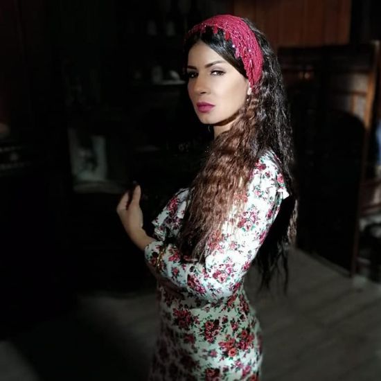 نجلاء بدر تنشر أول صورة لها من كواليس مسلسل "الفتوة"