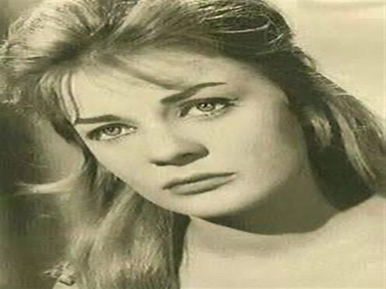 عائشة بن أحمد تنعي النجمة الراحلة نادية لطفي