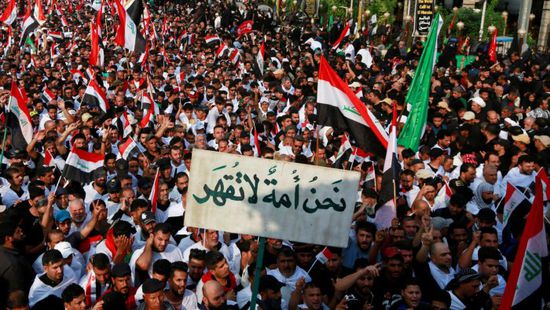 إعلامي يُطالب المتظاهرين العراقيين بتنظيم صفوفهم