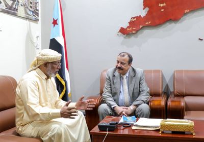 بن بريك يلتقي "التميمي" لمناقشة عدد من القضايا التنموية والاقتصادية