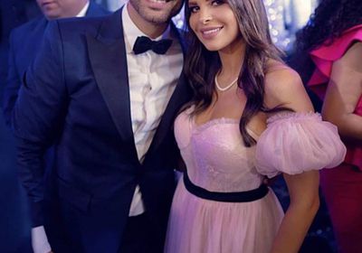  كريم فهمي يهنئ زوجته بعيد ميلادها