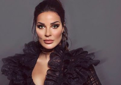 نادين نسيب نجيم تدعم مرضى السرطان بصورة من مسلسل "خمسة ونص"