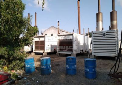 مصدر يوضح سبب انقطاعات التيار الكهربائي بأبين