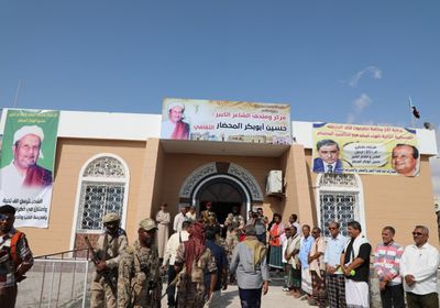 وسط حشد كبير.. البحسني يفتتح متحف الشاعر المحضار (صور)