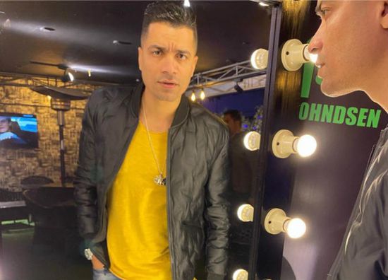 بعد اتهامه بسرقة لحنه..حسن شاكوش يعتذر لملحن أغنية حاجة مستخبية (فيديو)