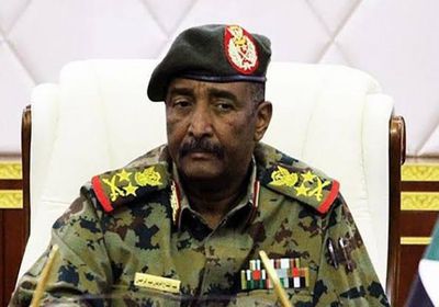  البرهان: علينا طرق جميع الأبواب لفك الحصار الخانق عن السودان