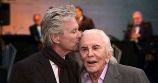 وفاة الممثل الأمريكي كيرك دوغلاس عن عمر 103 أعوام