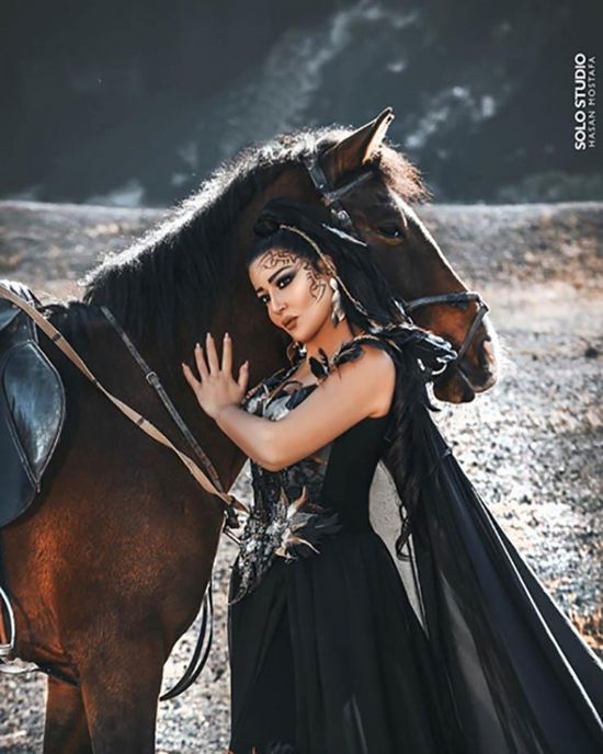 سمية الخشاب تطرح كليب "عربية أنا"