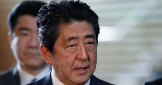 رئيس الوزراء الياباني يتعهد بإجراء محادثات لإبرام معاهدة سلام مع روسيا