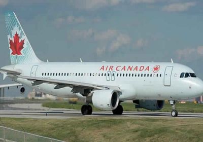 وصول طائرة إلى أونتاريو تقل كنديين تم إجلاؤهم من مدينة ووهان