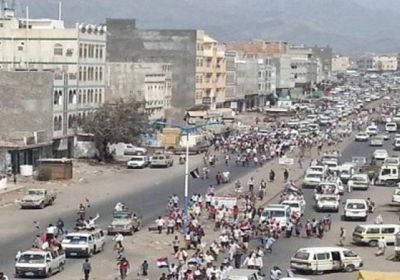 لليوم الثاني.. حادث يشل مرور ردفان