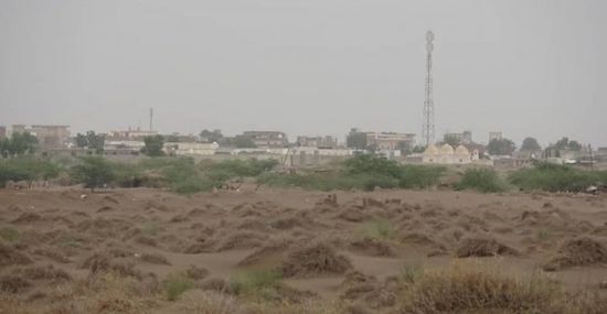 مليشيا الحوثي تقصف مدرسة في التحيتا