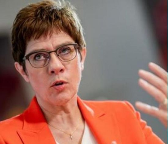 رئيس حزب ميركل: زعيم كتلتنا البرلمانية تعهد بتقديم استقالته