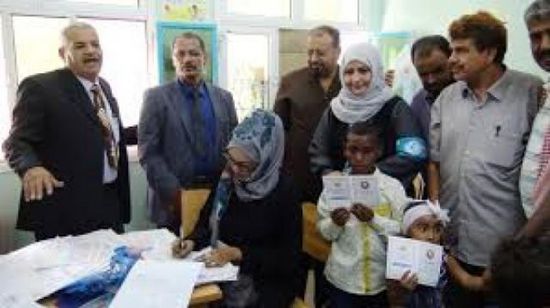 مليشيا الإخوان تقتحم "الأحوال المدنية" بتعز وتعبث بمحتوياته