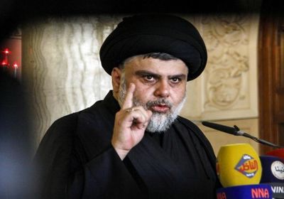 كاتب لـ الصدر: وجه مليشياتك فقط.. والأحرار يرفضون السير وراءك