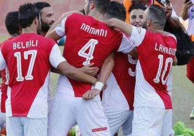 بلوزداد يحافظ على صدارة الدوري الجزائري رغم التعادل مع مقرة