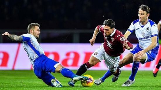 سامبدوريا يقلب تأخره ويهزم تورينو بثلاثية في الدوري الإيطالي