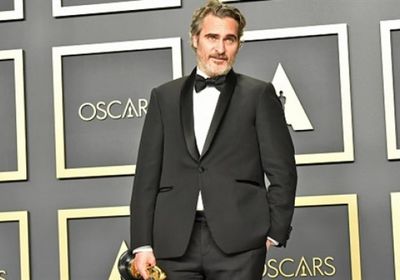 رغم سخريته من حفلات الجوائز.. خواكين فينكس يحصد أوسكار أفضل ممثل