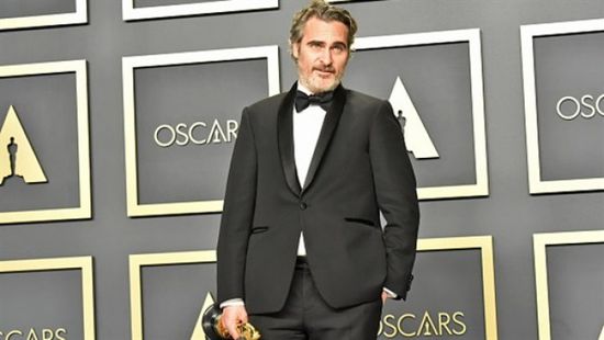 رغم سخريته من حفلات الجوائز.. خواكين فينكس يحصد أوسكار أفضل ممثل