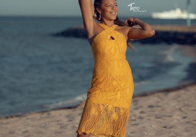 ناهد السباعي بالأصفر في أحدث جلسة تصوير (صور)