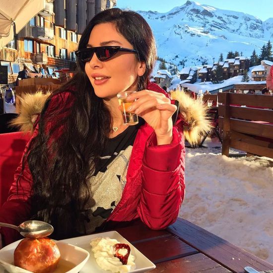 لاميتا فرنجية تخضع لجلسة تصوير جديدة (صور)