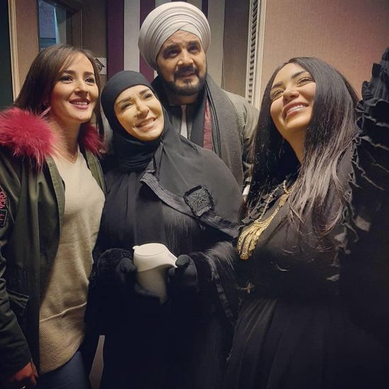 مجدي كامل ينشر صورته من كواليس مسلسل "البيت الكبير 3"