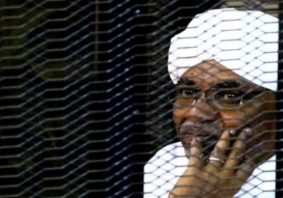 محامي البشير يهدد بتداعيات خطيرة حال تسليمه للجنايات الدولية