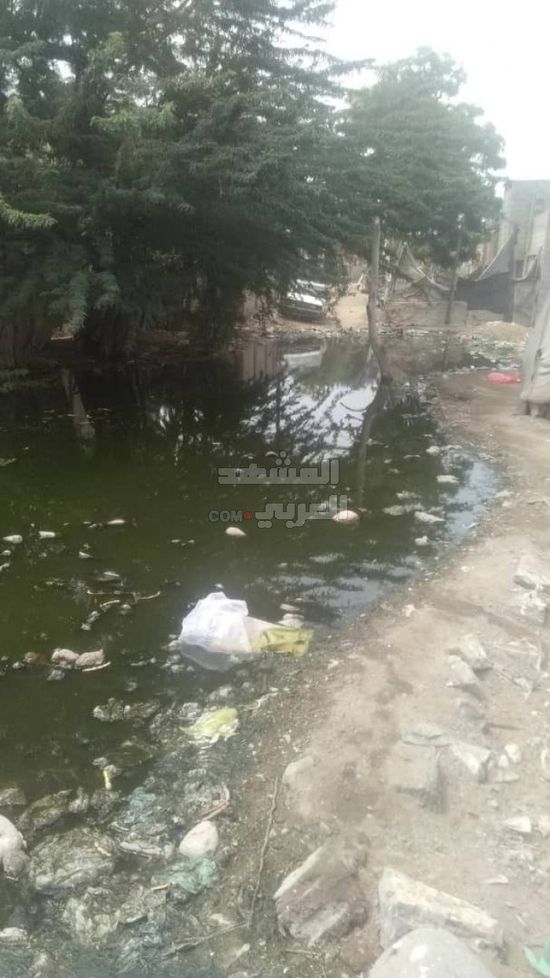 وسط تجاهل المسؤولين.. منطقة الكود تغرق بأزمة الصرف الصحي