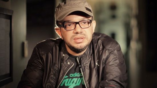 بعد لغط سرقة لحن "بنت الجيران".. عمر طاهر يسخر من حسن شاكوش بهذا الشكل