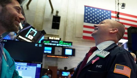 الأسهم الأمريكية تتحدى كورونا.. وداو جونز يقفز بنسبة 0.9%