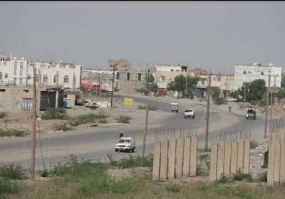 إمعان حوثي في استهداف المدنيين بحيس