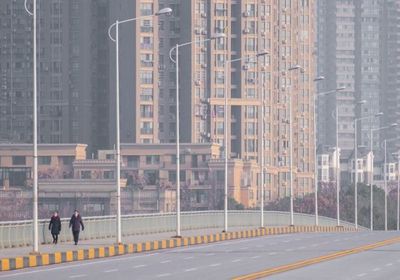 تركتهم للموت.. الشرعية تتجاهل استغاثات اليمنيين في ووهان (فيديو)