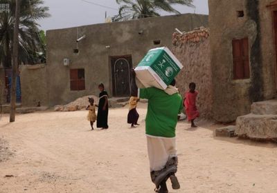 "سلمان للإغاثة" يوزع 400 سلة غذاء في حديبو