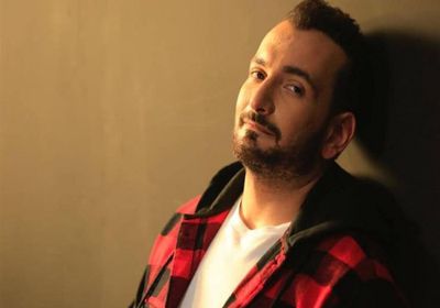 أغنية "محلمتش بيك" لأيمن صابر تقترب من مليون مشاهدة