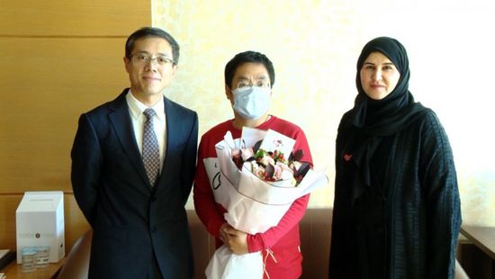 عقب شفاء ثلاث مصابين من "كورونا".. القنصل الصيني يشيد بالتقدم الطبي في الإمارات 
