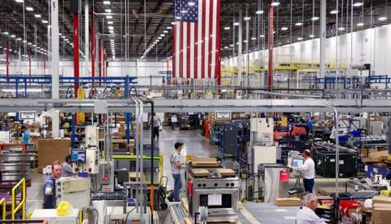 المركزي الأمريكي يعلن انخفاض الإنتاج الصناعي بالبلاد إلى 0.3%