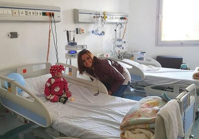 بشرى تحتفل بعيد الحب من داخل مؤسسة مجدي يعقوب للقلب (صور)