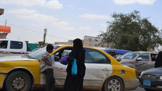 مآسي الحرب.. الفقر الحوثي يُوسِّع رقعة التسول