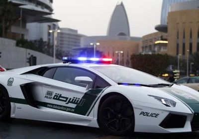 شرطة دبي تطلق أول سيارة دورية ذكية بتقنية 5G