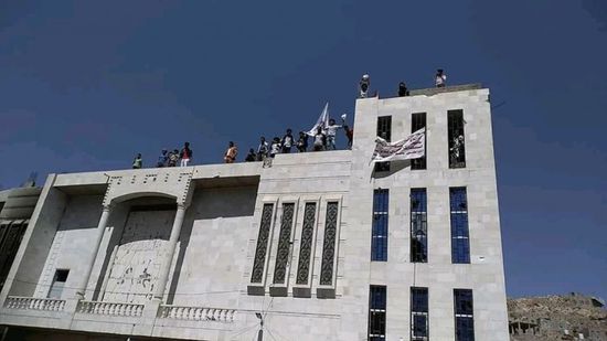 باقتحام مقار المليشيا.. وادي القاضي تنتفض ضد إرهاب الإخوان