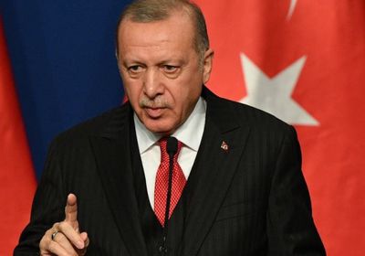 الخميس مُهاجمًا أردوغان: يحرف الإسلام
