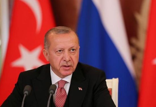  معارض تركي: حكومة حزب العدالة والتنمية بقيادة أردوغان تناقض نفسها