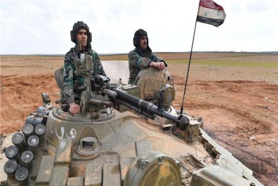 بقذائف مدفعية.. الجيش السوري يستهدف نقطة تركية بحلب