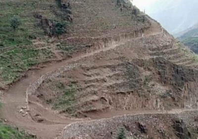 بجهود ذاتية.. شق طريق عقبة "خلق" في حالمين