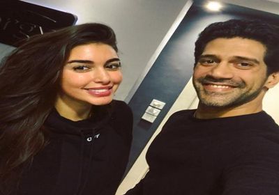 أحمد مجدي بصحبة ياسمين صبري في كواليس "فرصة ثانية"