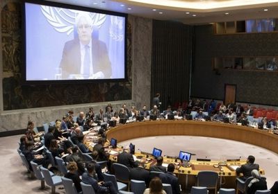 غريفيث يُعرب عن قلقه بشأن أي ضرر يُهدد سلامة ناقلة النفط صافر