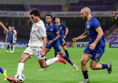  خطأ كارثي يمنح النصر الفوز الصعب على العين الإماراتي