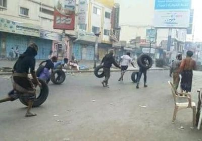 وسط رعب بين الأهالي..اندلاع اشتباكات مسلحة بشارع جمال وسط مدينة تعز